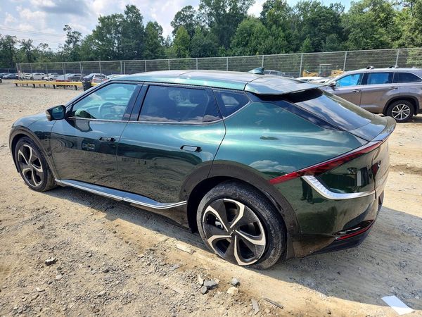 2023 KIA EV6