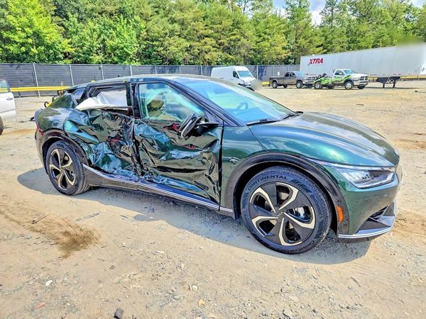 2023 KIA EV6