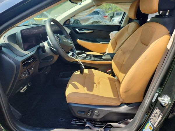 2023 KIA EV6