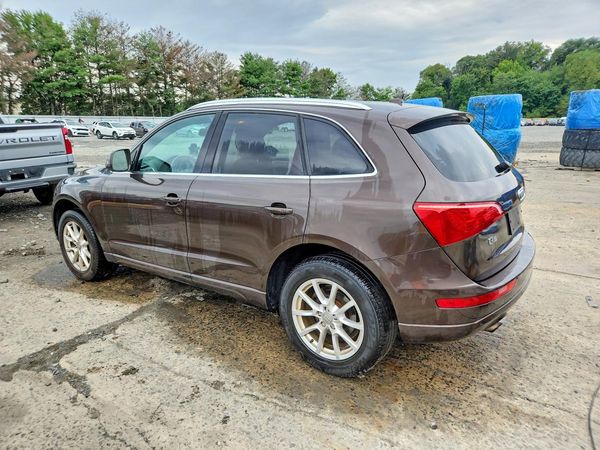 2012 AUDI Q5 Premium Plus