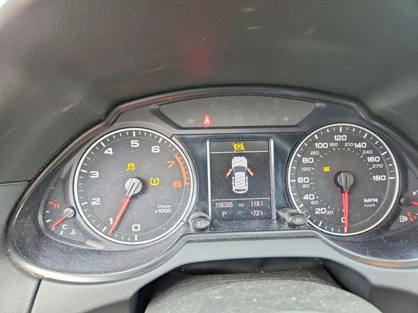 2012 AUDI Q5 Premium Plus