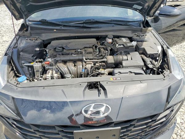2022 HYUNDAI ELANTRA