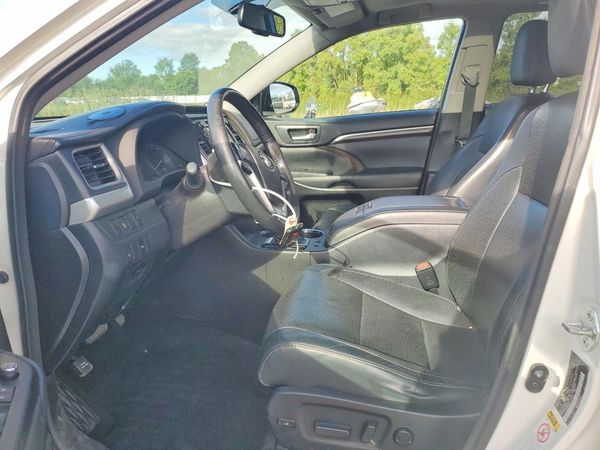 2015 TOYOTA HIGHLANDER