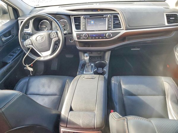 2015 TOYOTA HIGHLANDER