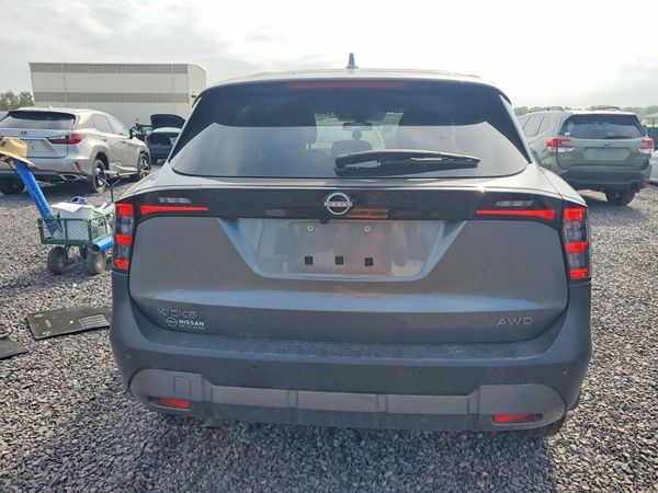 2025 NISSAN KICKS SV
