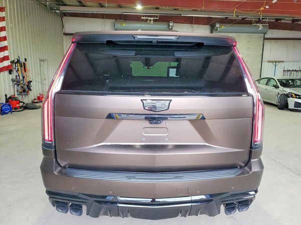 2025 CADILLAC ESCALADE V