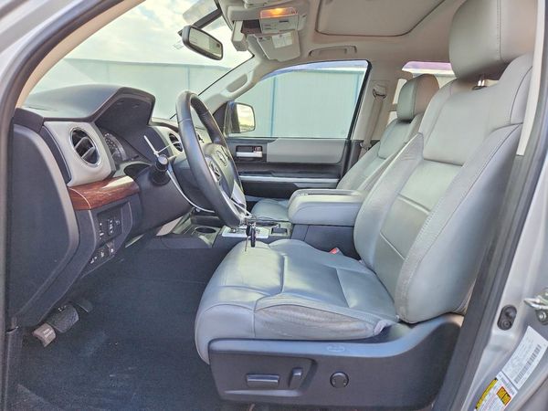 2017 TOYOTA TUNDRA Limited