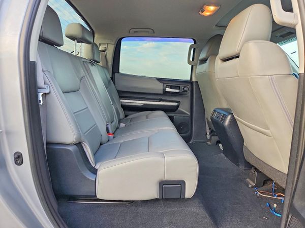 2017 TOYOTA TUNDRA Limited