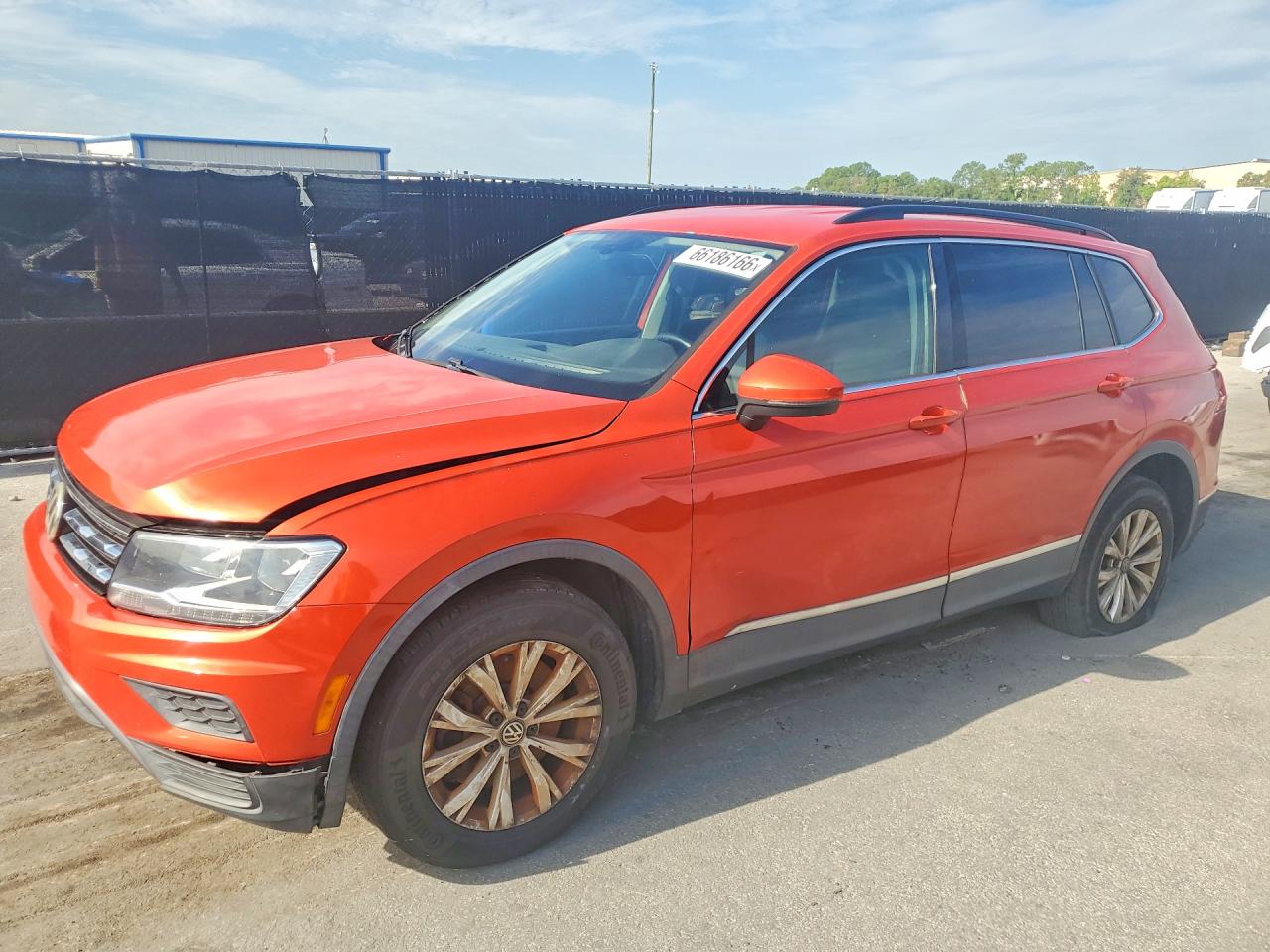 2018 VOLKSWAGEN TIGUAN SE, SEL — Front 3/4