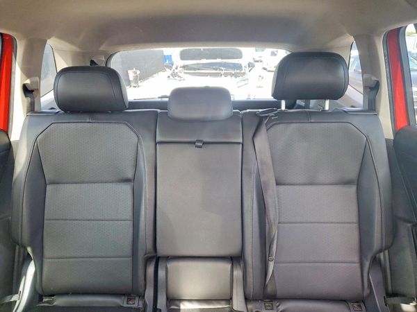 2018 VOLKSWAGEN TIGUAN SE, SEL — SUVN
