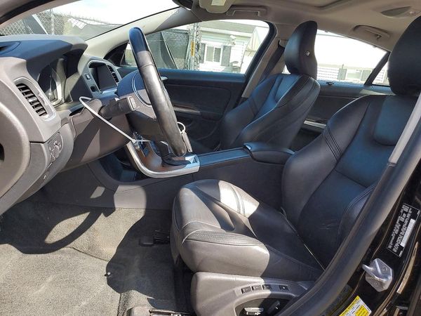 2016 VOLVO S60