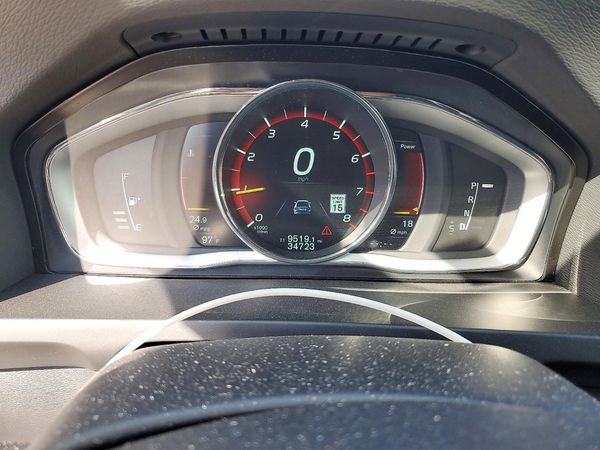 2016 VOLVO S60