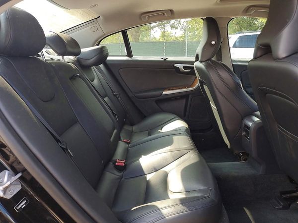 2016 VOLVO S60