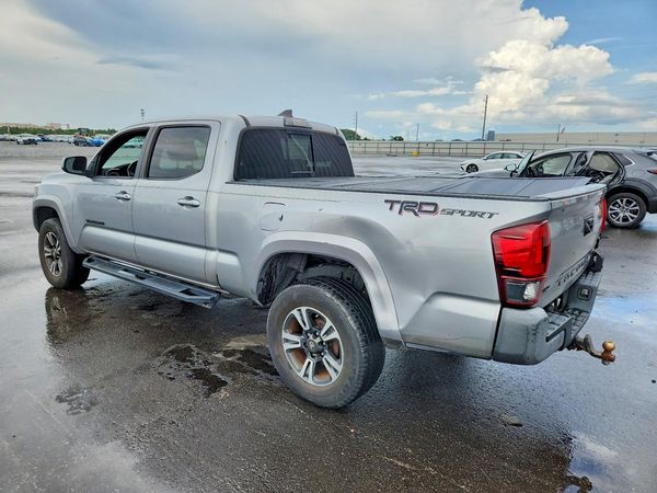 2018 TOYOTA TACOMA