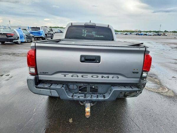 2018 TOYOTA TACOMA