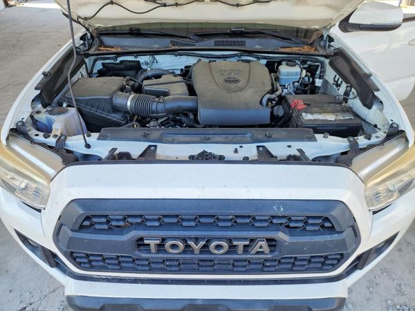2016 TOYOTA TACOMA