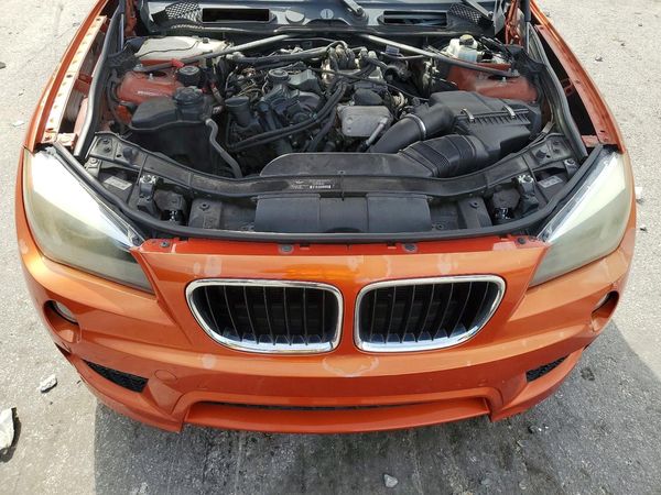 2013 BMW X1 sDrive28i — Engine bay