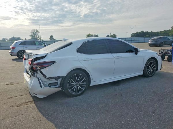 2023 TOYOTA CAMRY