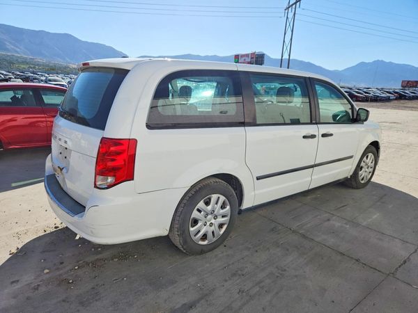 2014 DODGE GRAND CARAVAN SE