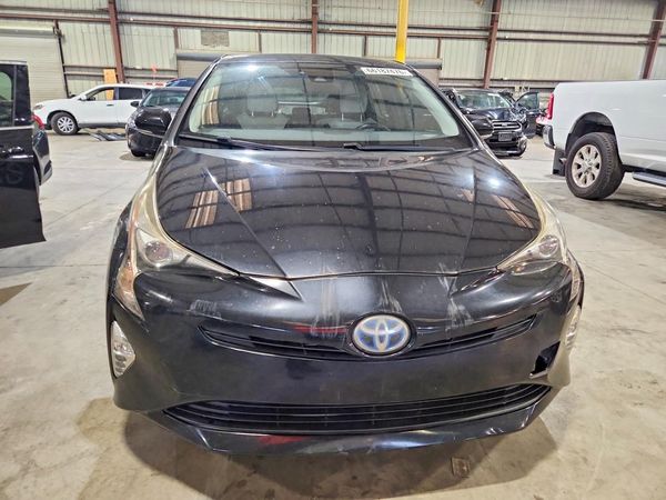 2017 TOYOTA PRIUS