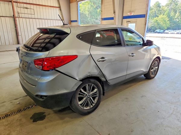 2015 HYUNDAI TUCSON GL (Middle-Low)