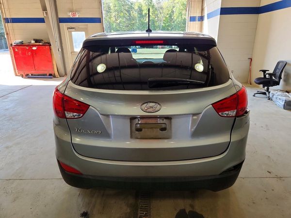 2015 HYUNDAI TUCSON GL (Middle-Low)