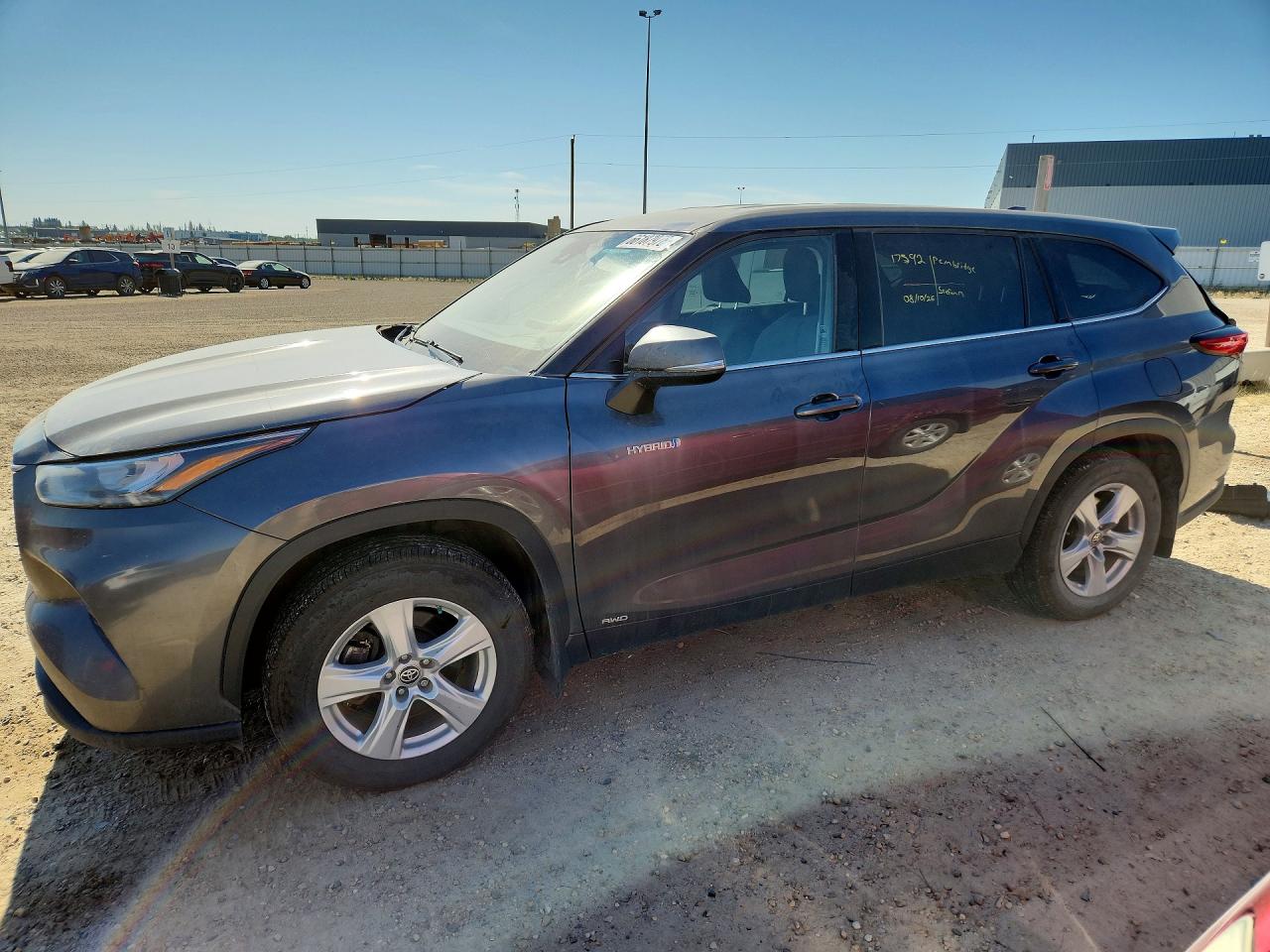 2020 TOYOTA HIGHLANDER LE