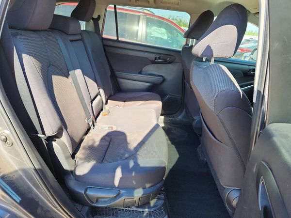 2020 TOYOTA HIGHLANDER LE