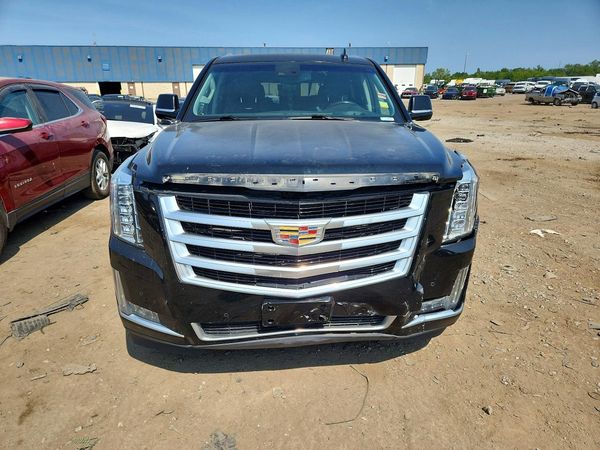 2016 CADILLAC ESCALADE Premium