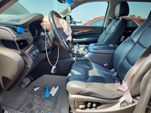 2016 CADILLAC ESCALADE Premium