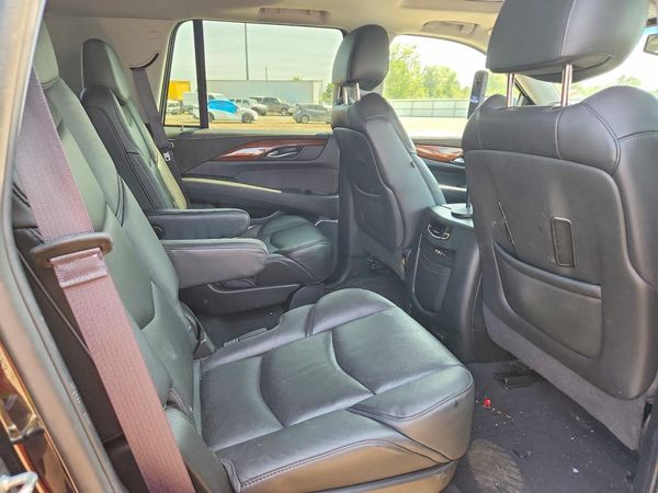 2016 CADILLAC ESCALADE Premium