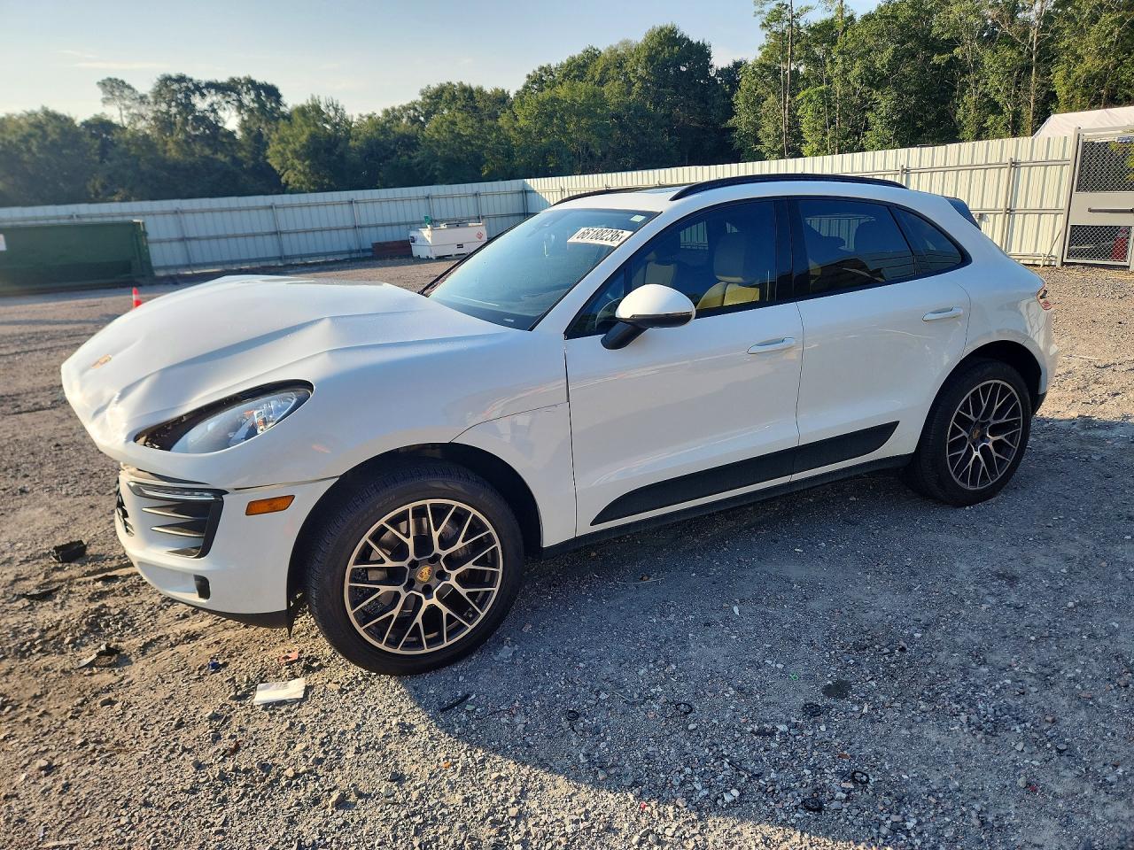 2018 PORSCHE MACAN