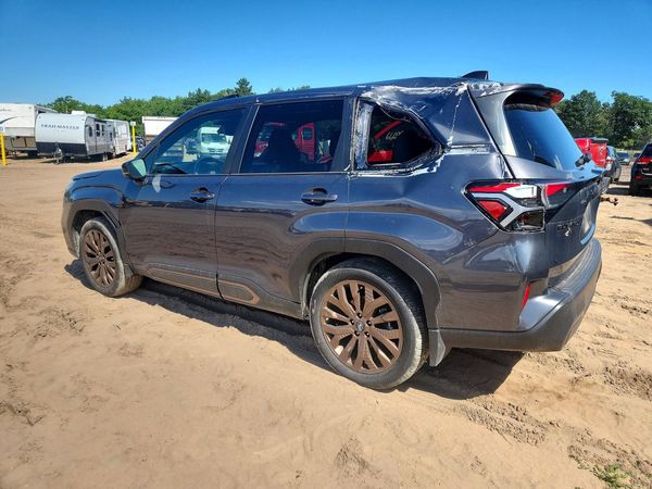 2025 SUBARU FORESTER