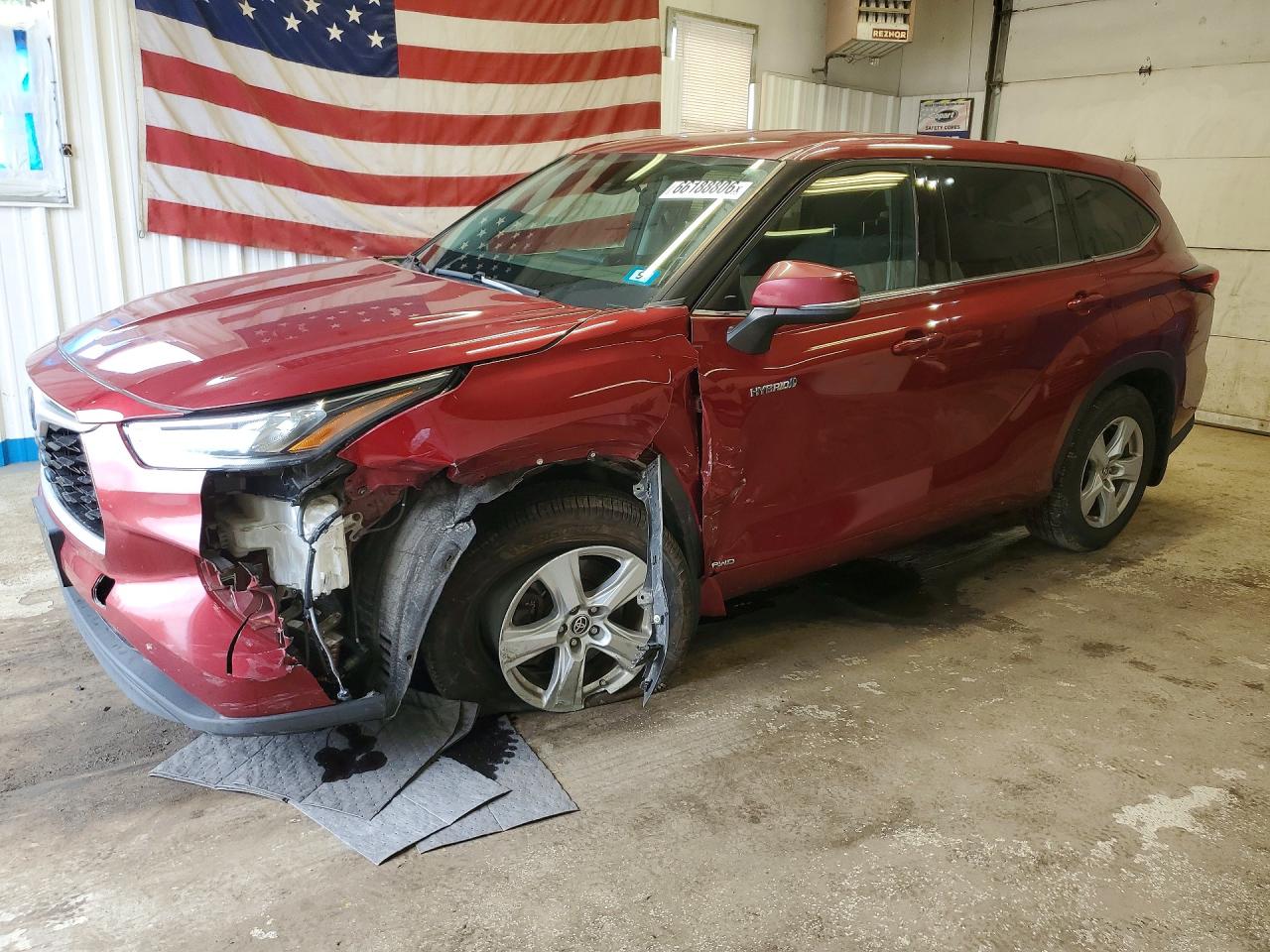2020 TOYOTA HIGHLANDER LE