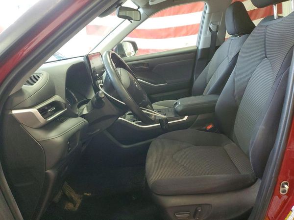 2020 TOYOTA HIGHLANDER LE