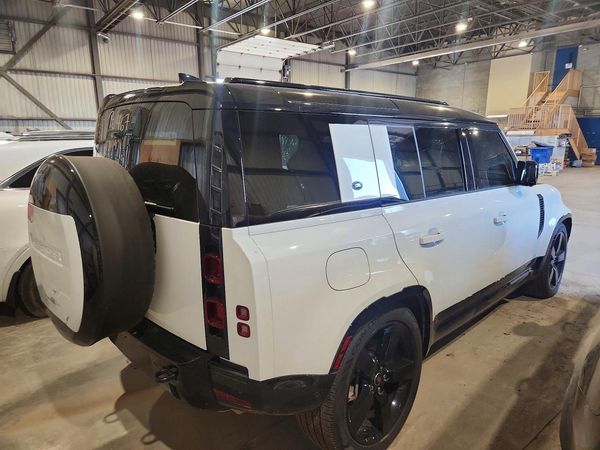 2024 LAND ROVER DEFENDER