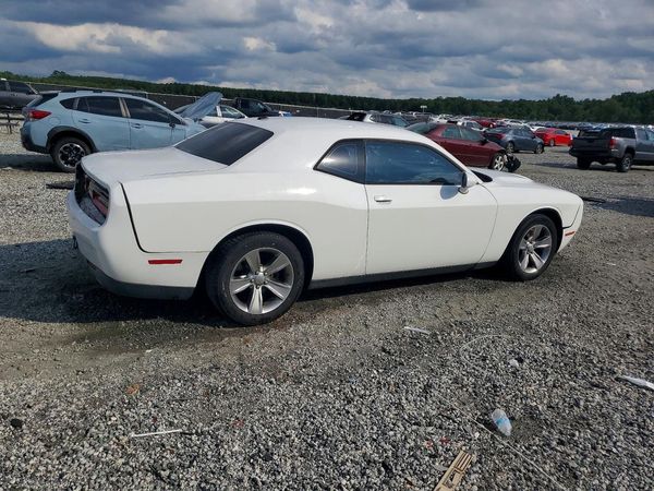 2015 DODGE CHALLENGER SXT