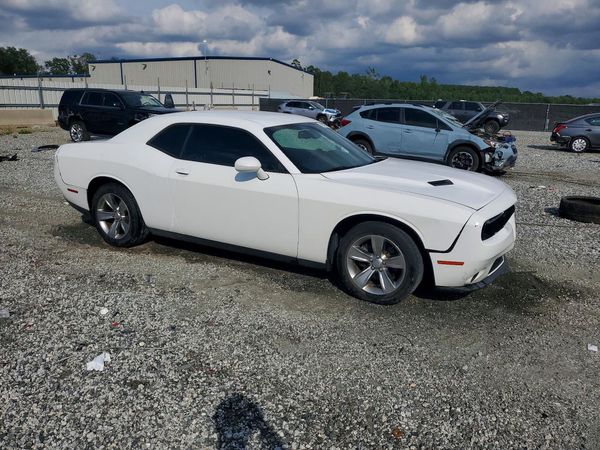 2015 DODGE CHALLENGER SXT