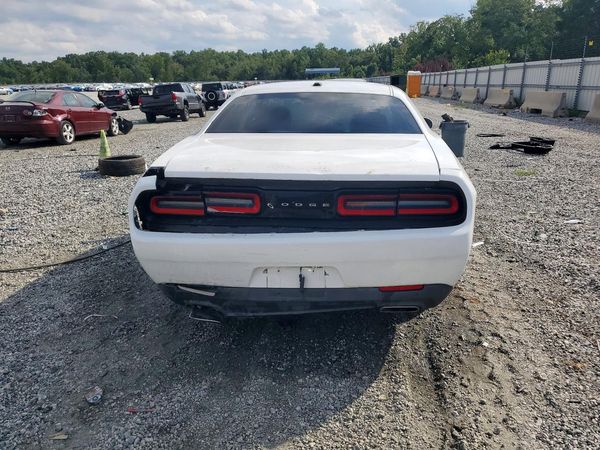 2015 DODGE CHALLENGER SXT