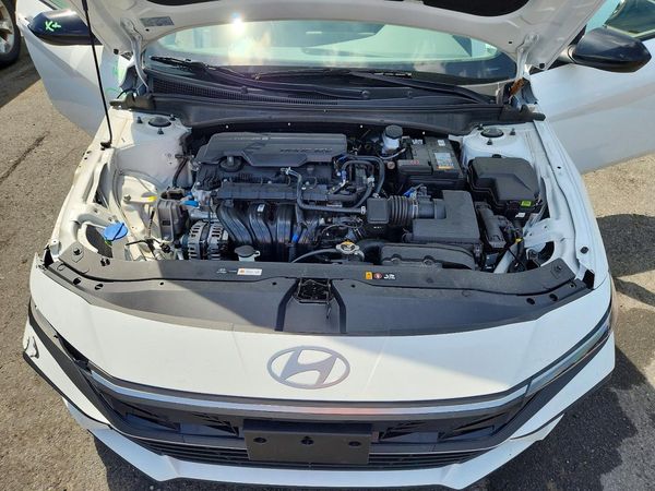 2025 HYUNDAI ELANTRA