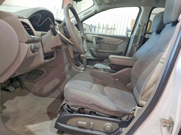 2016 CHEVROLET TRAVERSE LS