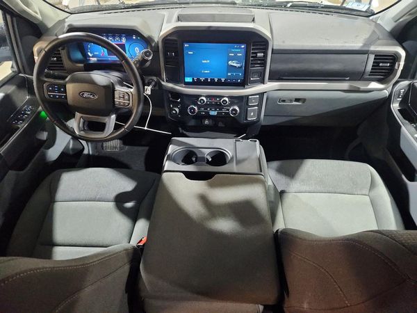 2025 FORD F150 XLT