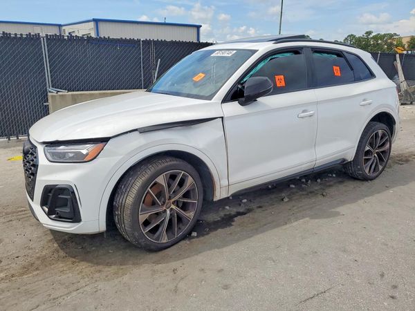2024 AUDI SQ5 quattro Premium Plus — Front 3/4
