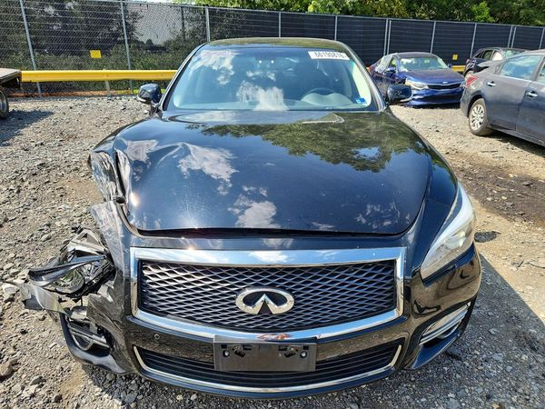 2018 INFINITI Q70