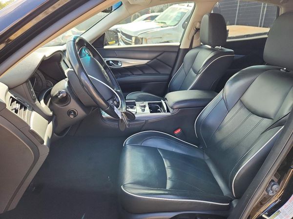 2018 INFINITI Q70