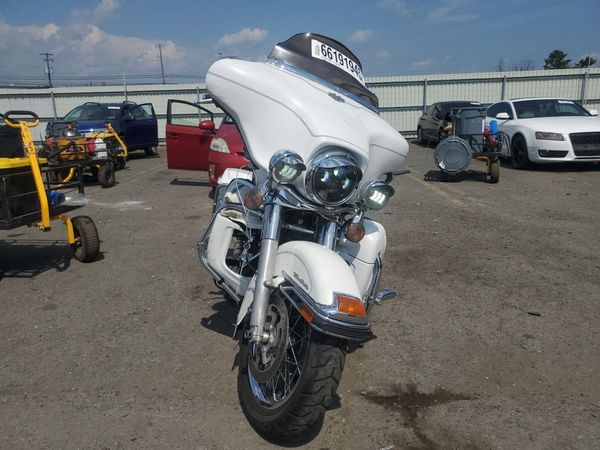 2012 HARLEY-DAVIDSON FLHTCU