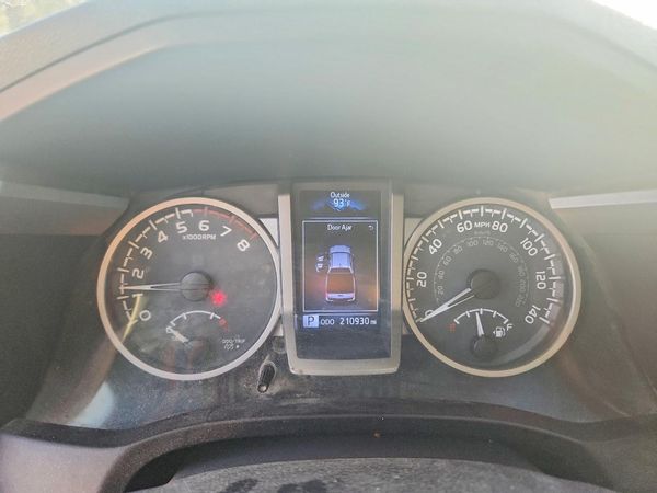 2016 TOYOTA TACOMA SR/SR5