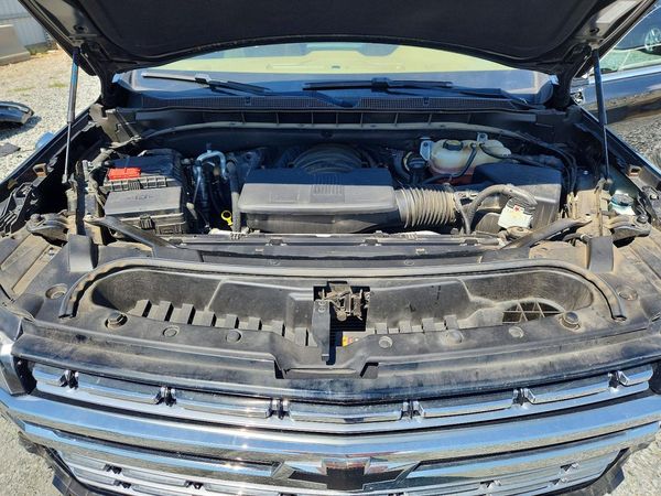 2023 CHEVROLET TAHOE Premier — Engine bay