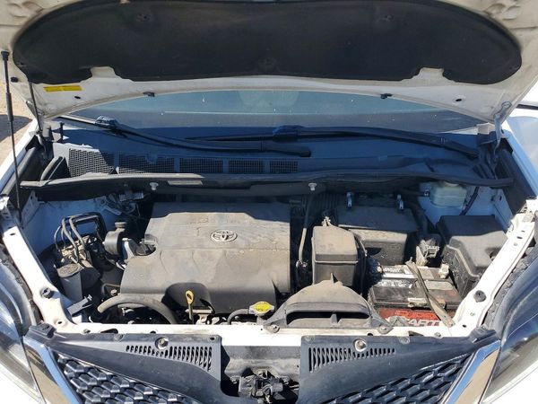 2016 TOYOTA SIENNA
