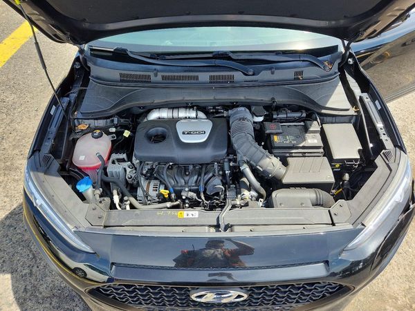 2021 HYUNDAI KONA